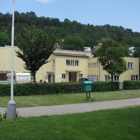 Hostel Sokol Troja Prague Exterior photo