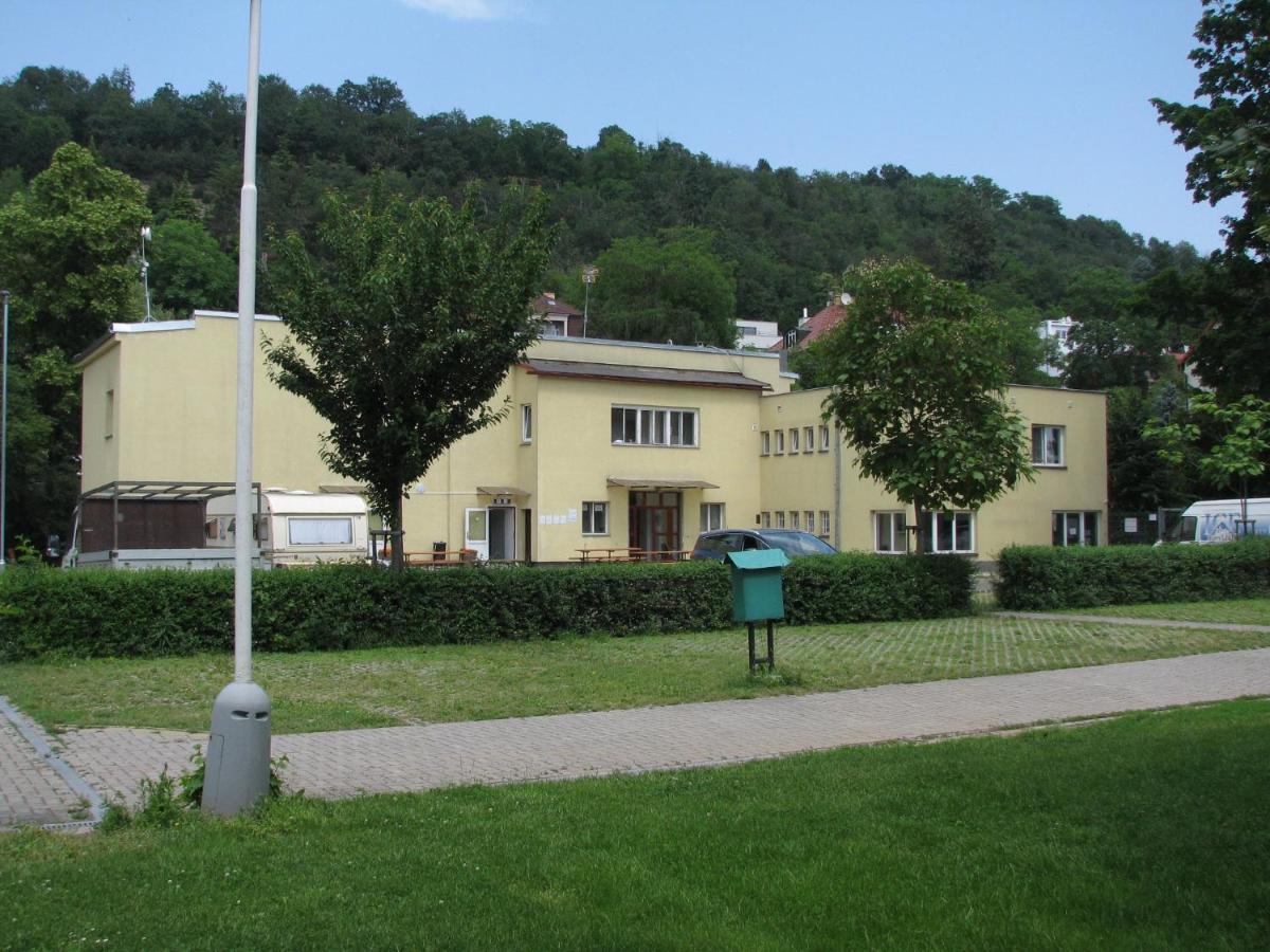 Hostel Sokol Troja Prague Exterior photo